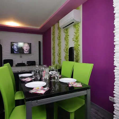 Super Mario V.i.p. Apartament *